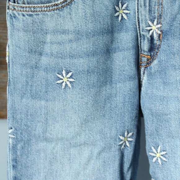 GAP Size 7 Flower Jean Boyfriend - Picture 2 of 3